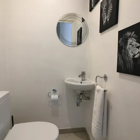 Daire Spacious 3 Bed App With Pool 5min To Jlp Ideal For 2 Families Or 8 People Juan-les-Pins